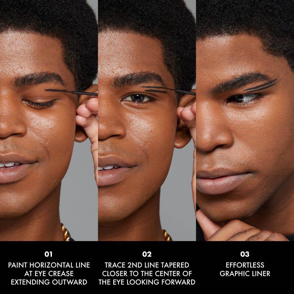 Mann bekommt in drei Schritten Graphic Eyeliner gezogen