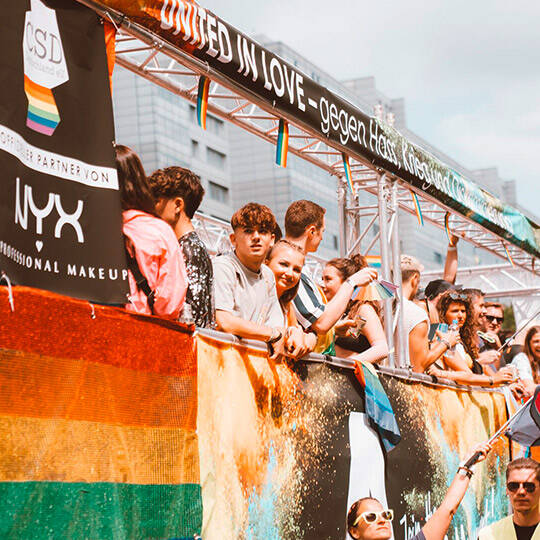 NYX PMU Wagen beim CSD in Berlin 2022