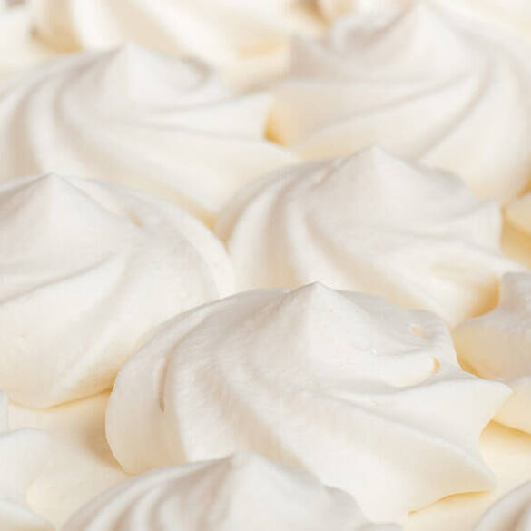 NYX Professional Makeup Fat Oil Hand and Body lotion ingredient top notes for Suga Baddie scent are whipped cream texture, representing top notes of whipped cream, powdered sugar, and sparkling bergamot.