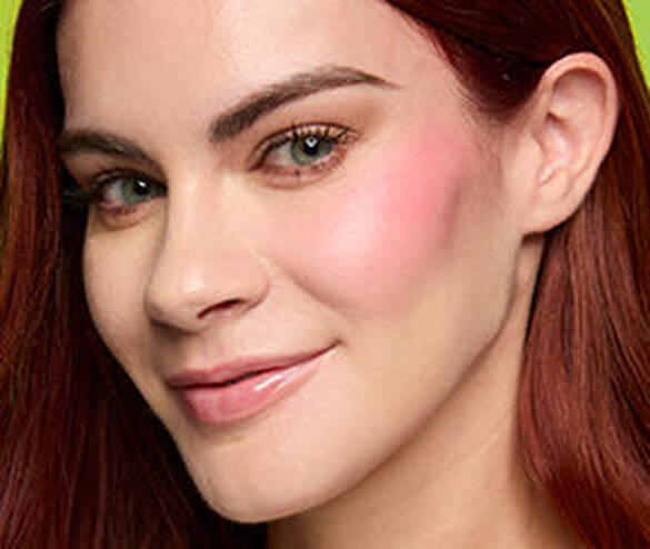 4-Schritt-Anleitung fur den perfekten Look mit den Fat Cheeks Juicy Blushes von NYX Professional Makeup