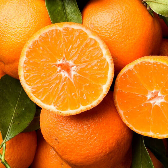 NYX Professional Makeup Juicy Boo Hair & Body Fragrance Mist scent top notes are of halved clementines and whole oranges representing top notes of juicy clementine, mango pulp, and golden berries.