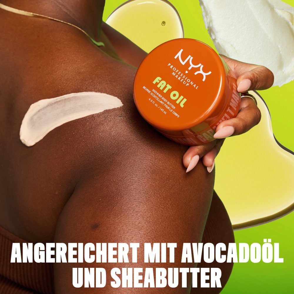 Die Anwendung der mit Avocadool und Sheabutter angereicherten Body Butter wird durch einen Swatch auf dem Arm eines Models illustriert.