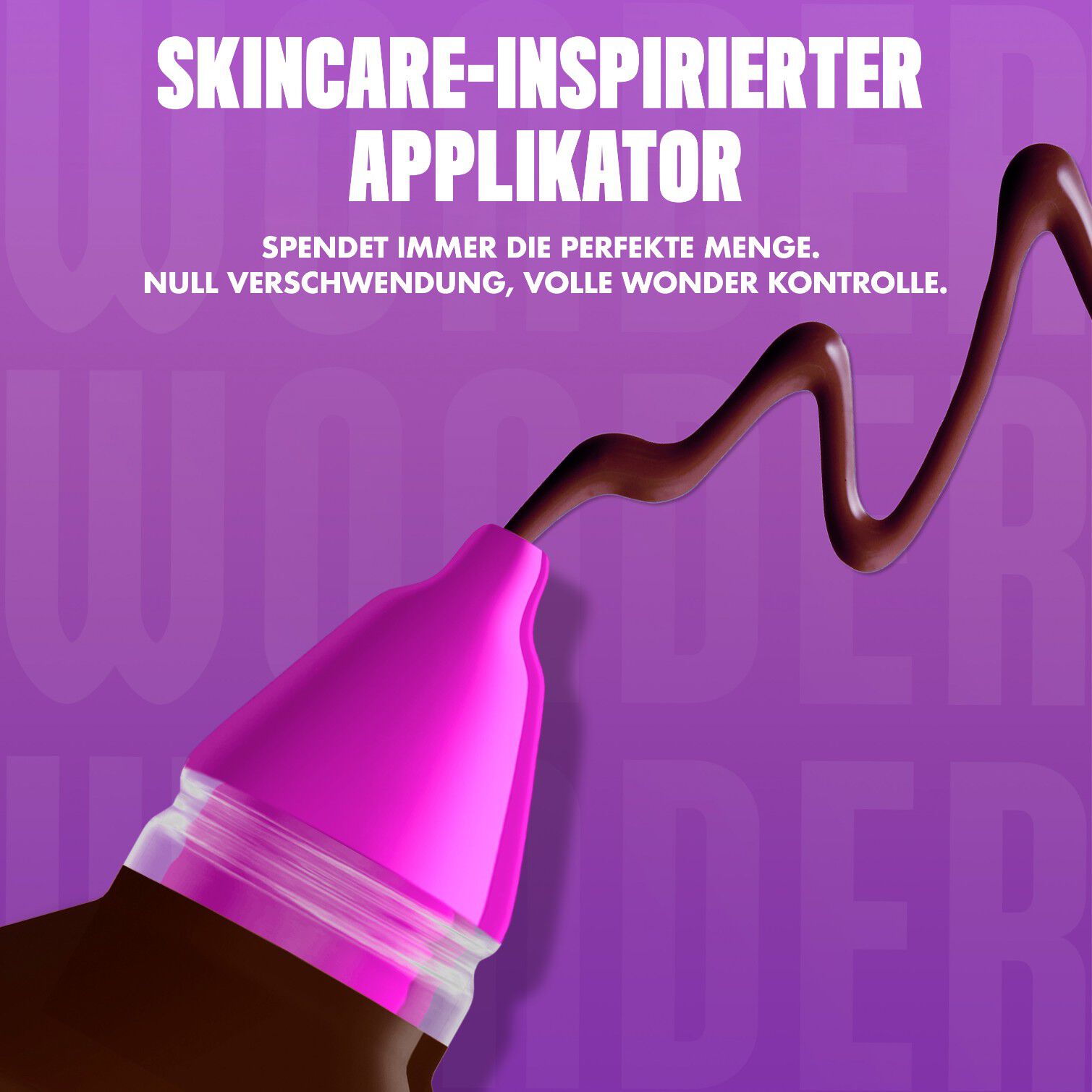 Nahaufnahme des Make 'Em Wonder Foundation-Applikators beworben mit einer prazisen Produkt-Dosis