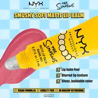Ubersicht fur den NYX x The Simpsons „Smushy Soft Matte Lip Balm“ mit Fokus auf den Applikator und Produkteigenschaften vor blau-weißem Karomuster.