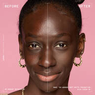 Vorher-Nachher-Bild vom Gesicht einer lachelnden Person mit und ohne Make 'Em Wonder Foundation