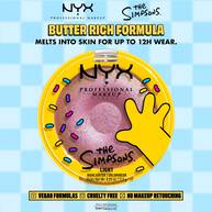 NYX x The Simpsons Highlighter mit Fokus auf die Formel und den Hinweis auf eine tierversuchsfreie Herstellung vor blau-weiß kariertem Hintergrund.