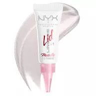 Eine Tube des metallischen NYX Lid Lingerie Lidschattens prasentiert sich vor einem geschwungenen, farblich passenden Lidschatten-Swatch.