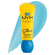 Eine gelbe Tube des NYX x The Simpsons Matte Lip Balms vor einem großflachigen, matten Farbaustrich in der passenden Farbe.