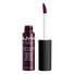 Die Soft Matte Lipcream von NYX Professional Makeup ist geoffnet und der Applikator steht neben der Lippencreme-Flasche