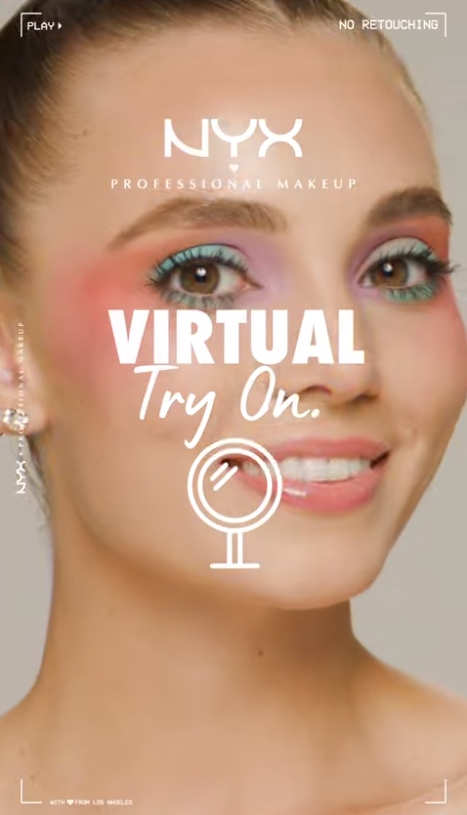 Model mit Virtual Try On Nutzung